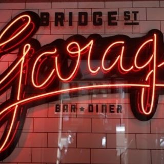 Công Ty Dịch Vụ Thiết Kế Thi Công Bảng Hiệu Chữ Nổi Mica Tại TP HCM